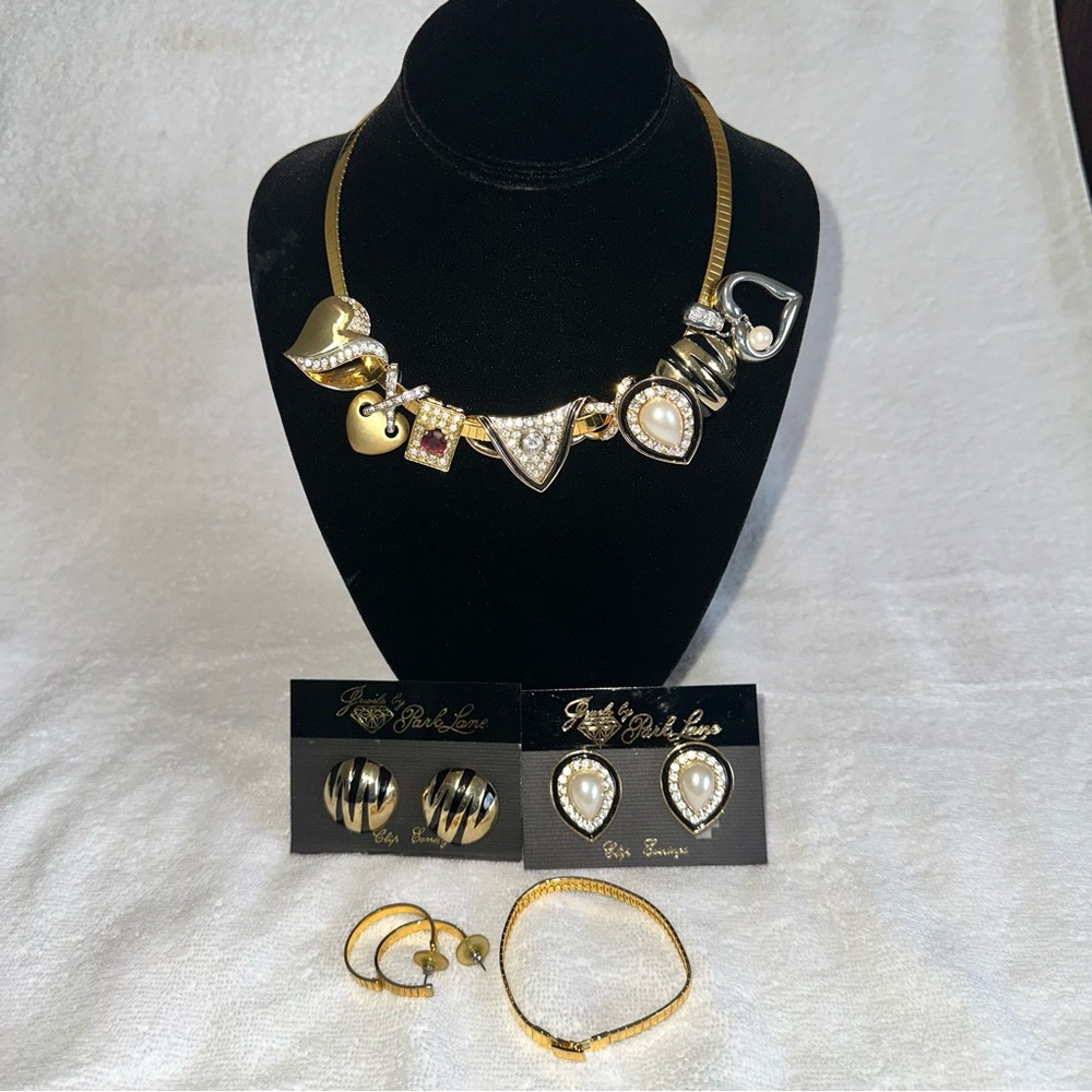 Vintage Park Lane 12pc Gold Omega Necklace Bracelet Earring Set 8 Slide Pendants